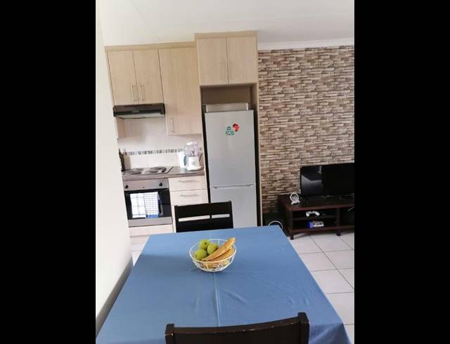 2 BEDROOM HOUSE RENTED IN SHERWOOD